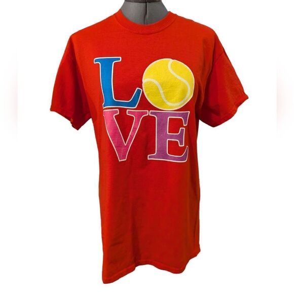 Vintage‎ red LOVE Tennis T-shirt size medium - Picture 1 of 8
